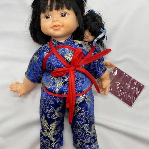 Vintage 1980's Hong Kong Passport Doll Mother & Daughter Chinese Ruby New Sister - Picture 4 of 6